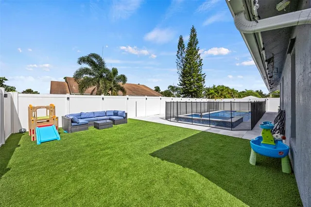 $5,500 | 8441 Winnipesaukee Way, Lake Worth, FL 33467