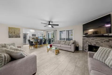 $549,900 | 1476 Gustavo Street, Unit B, El Cajon, CA 92019