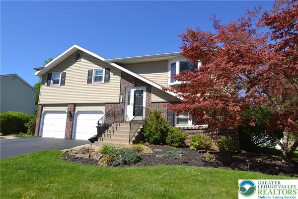 $2,800 | 3071 Athena Drive, Bethlehem, PA 18017