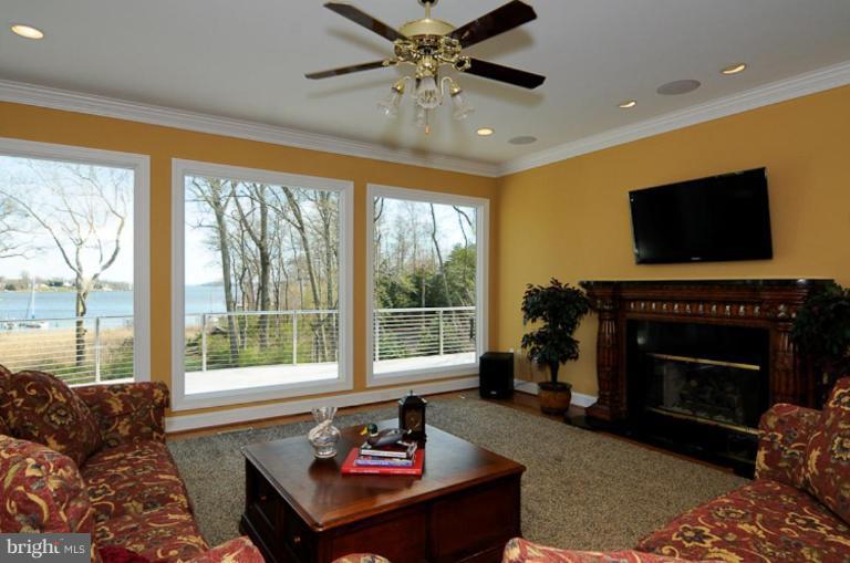 39 Poplar Point Road Edgewater, MD 21037 - Photo 16 of 30 Family Room #2