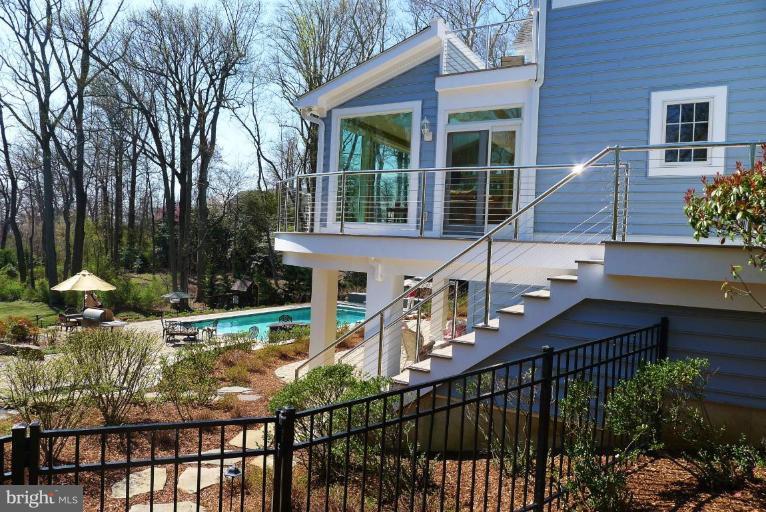 39 Poplar Point Road Edgewater, MD 21037 - Photo 3 of 30 Exterior #2