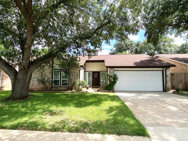 $2,195 | 3118 Shawnee Drive, Sugar Land, TX 77479