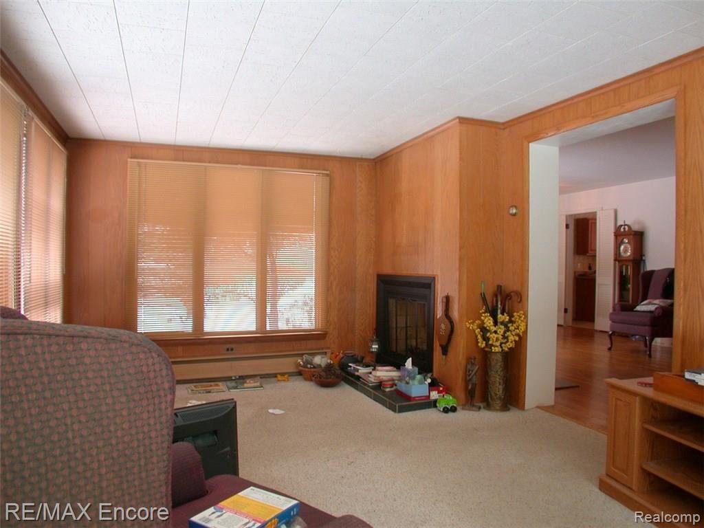 32121 Red Clover Road Farmington Hills, MI 48334 - Photo 24 of 45