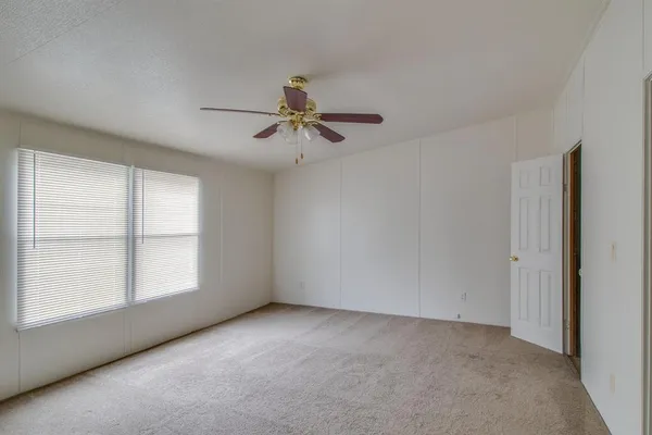 $1,440 | 6527 Blue Water Court, Granbury, TX 76049