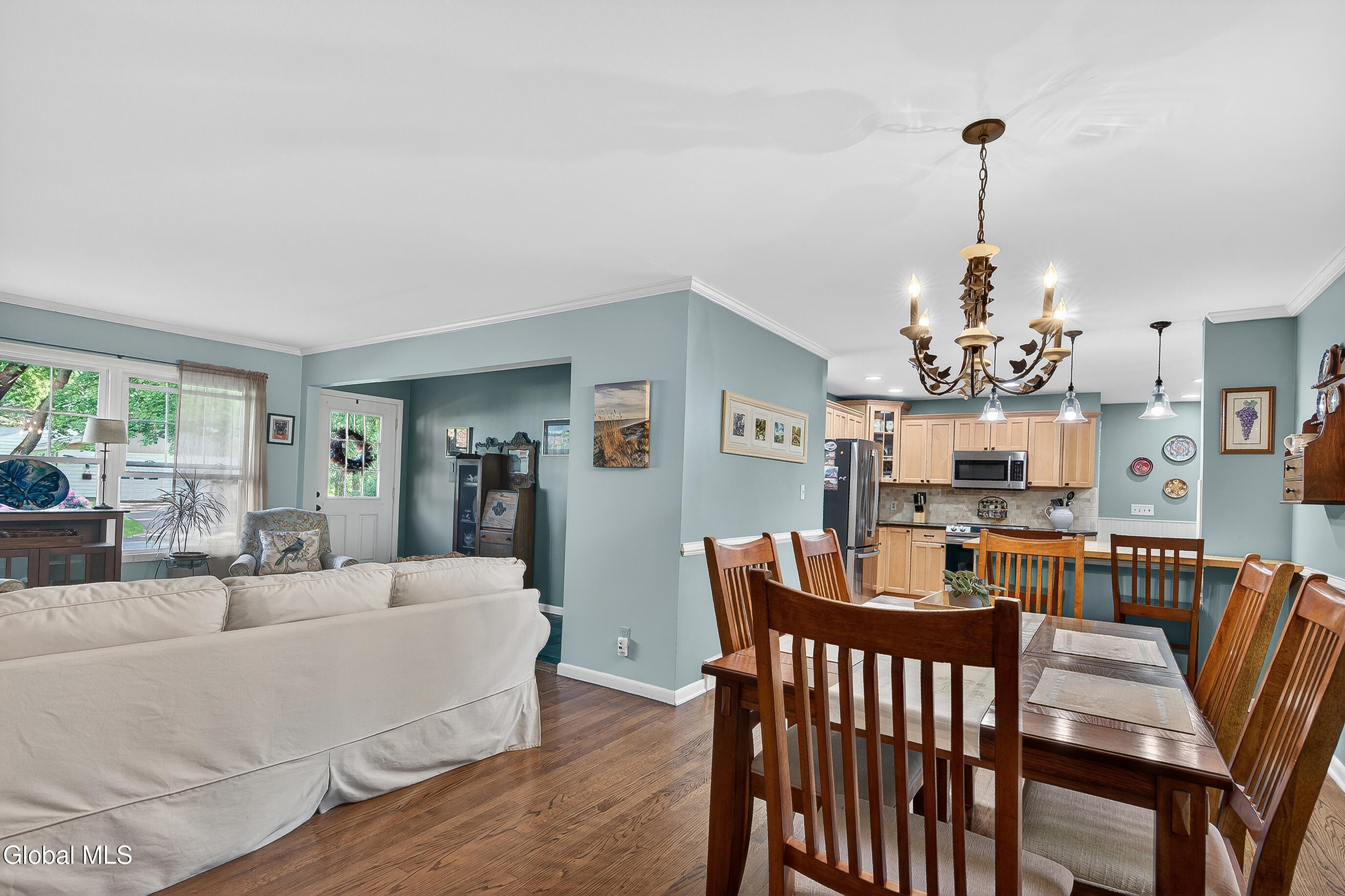 2 Avon Road Bethlehem, NY 12054 - Photo 14 of 40 028-2-Avon-Road-Delmar-NY-12054