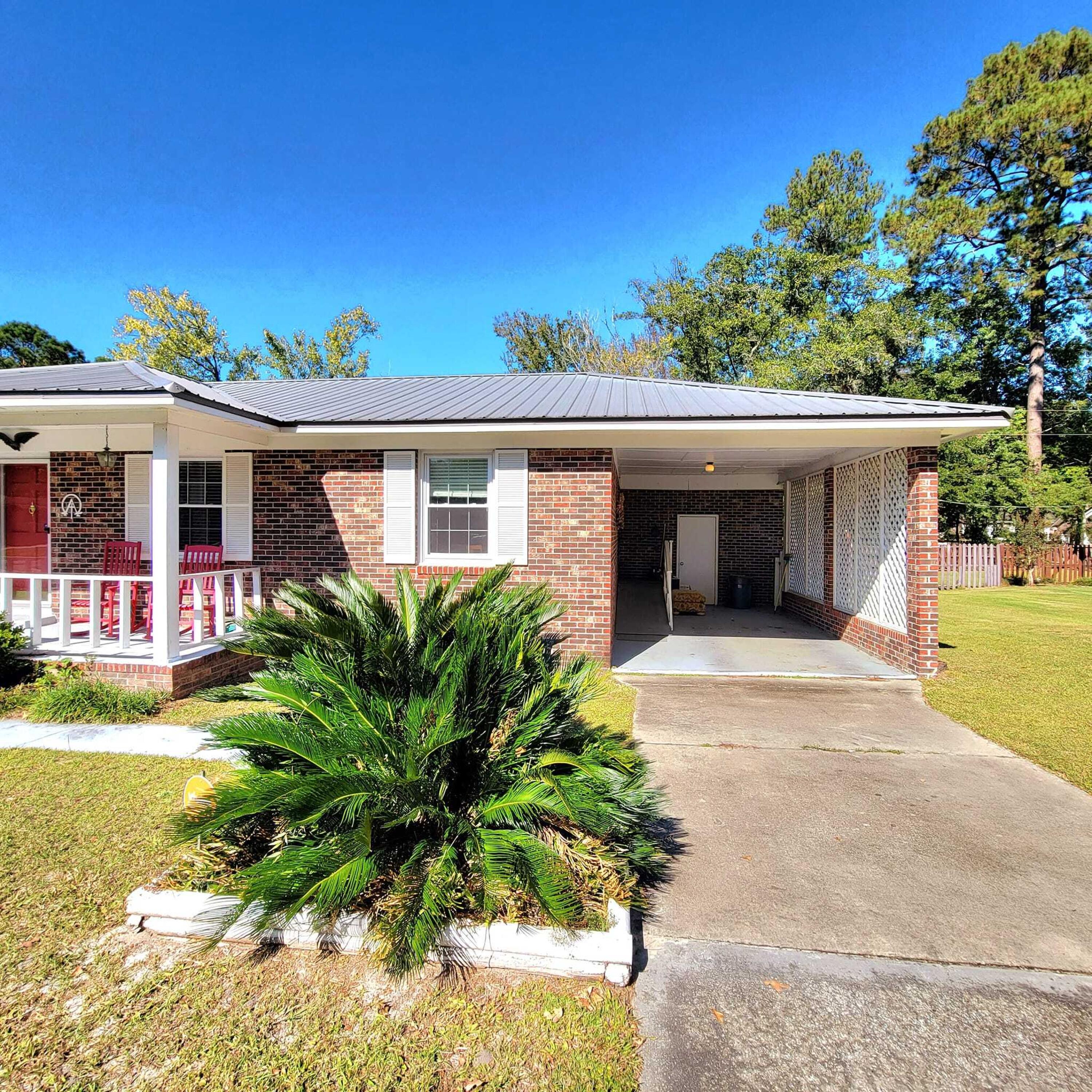 360 Chamblee Road Walterboro, SC 29488 - Photo 4 of 33 312952967_10218022753395006_114013419658