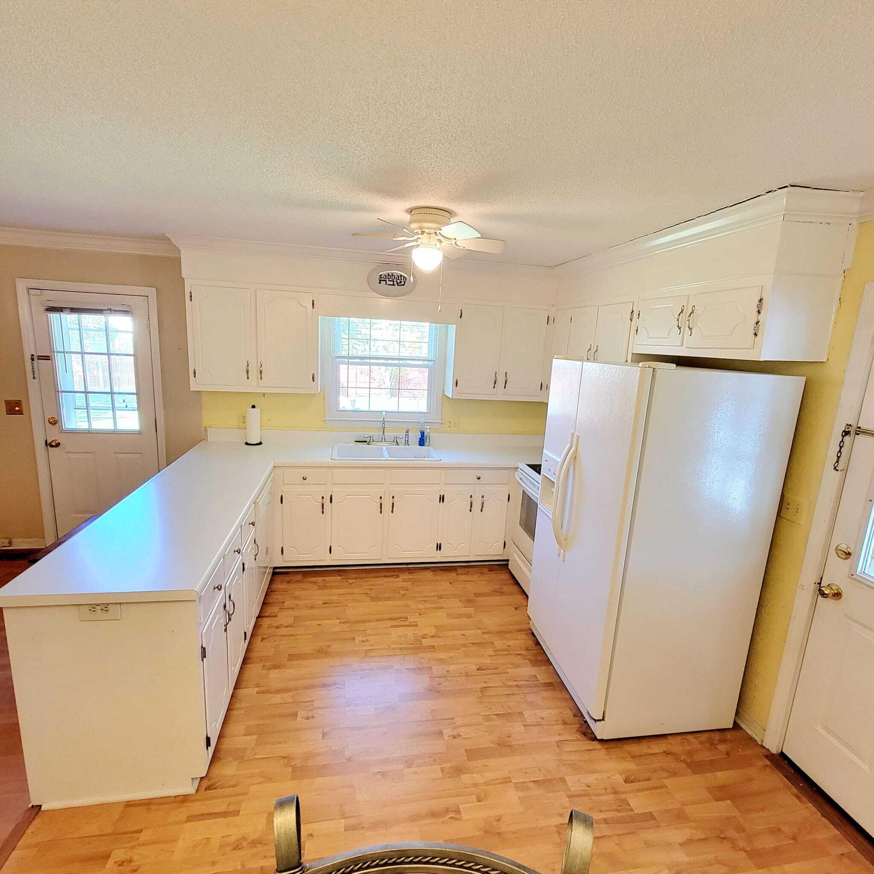 360 Chamblee Road Walterboro, SC 29488 - Photo 10 of 33 313023603_10218022731834467_492105386571