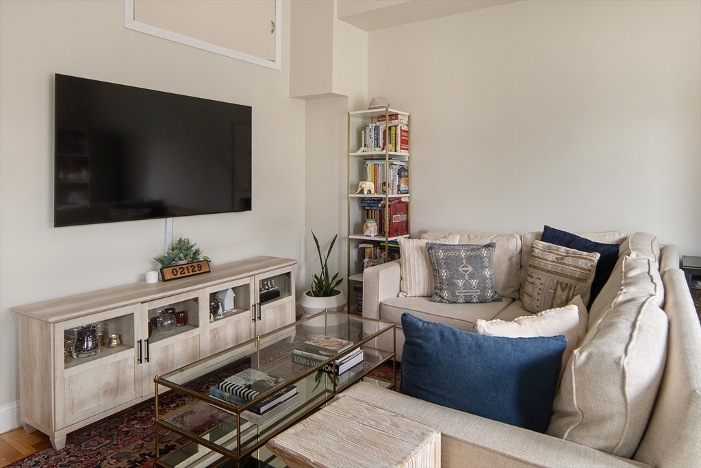 87 Bartlett Street, Unit 2 Boston, MA 02129 - Photo 5 of 15