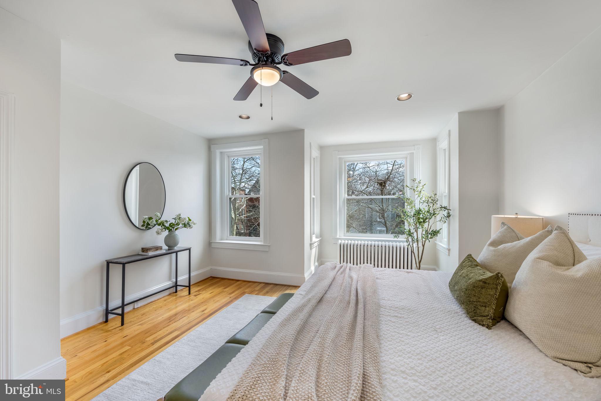 520 14th Street Northeast Washington, DC 20002 - Photo 22 of 44 Spacious primary bedroom on upper level