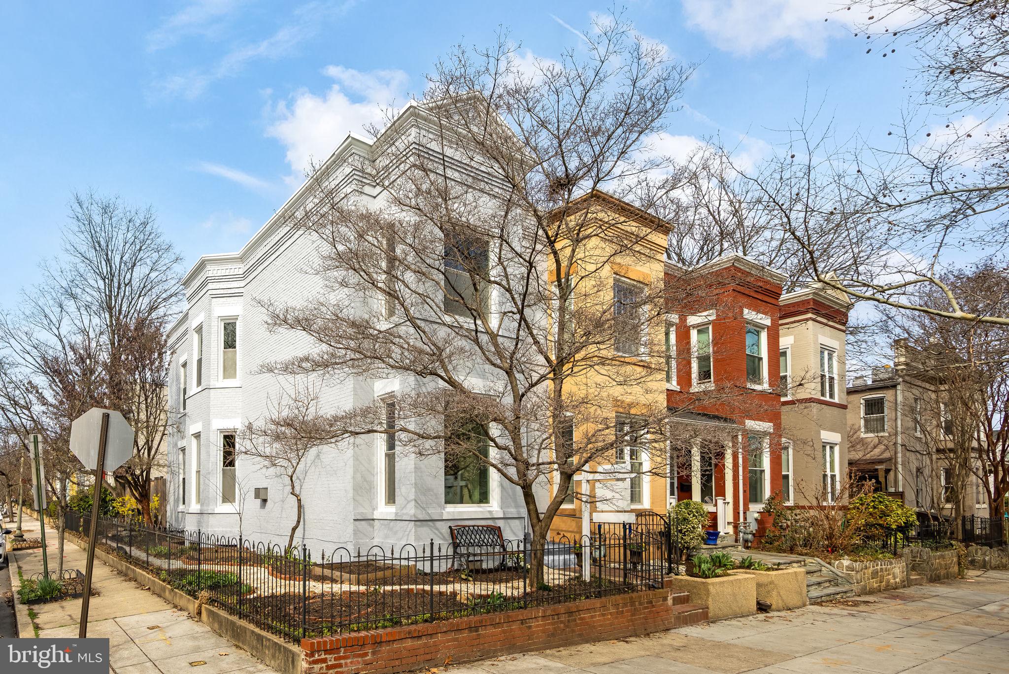 520 14th Street Northeast Washington, DC 20002 - Photo 37 of 44 Capitol Hill - Updated 3BR/2BA DC corner rowhouse