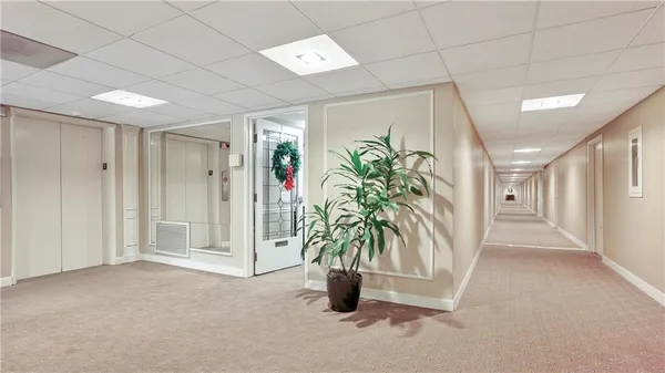 a view of entryway with interior