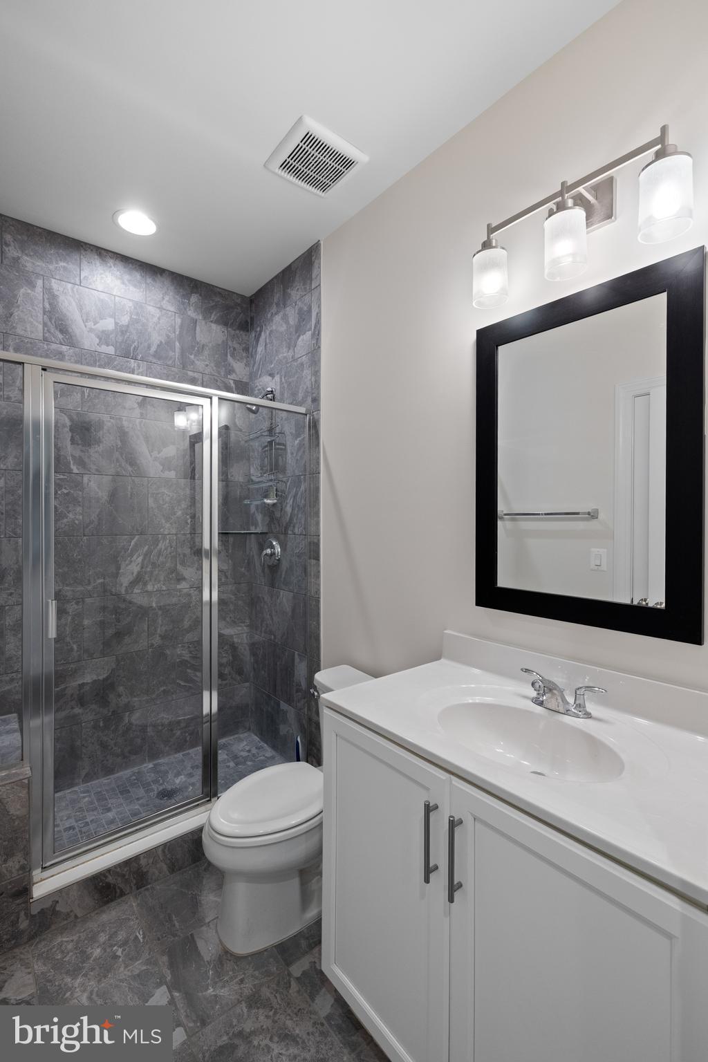 42289 Porter Ridge Terrace Brambleton, VA 20148 - Photo 39 of 44 Gallery Image 39