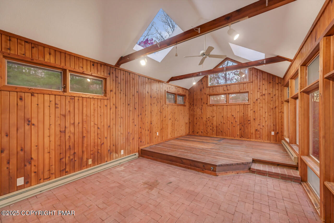 384 Devils Hole Road Cresco, PA 18326 - Photo 28 of 97 384DevilsHoleRd28