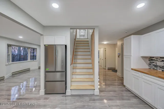 $549,000 | 384 Devils Hole Road, Cresco, PA 18326