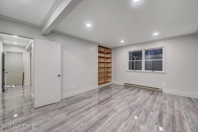 $549,000 | 384 Devils Hole Road, Cresco, PA 18326