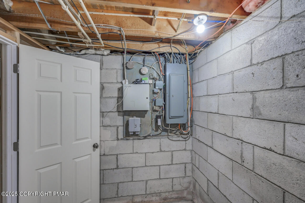 384 Devils Hole Road Cresco, PA 18326 - Photo 76 of 97 384DevilsHoleRd76