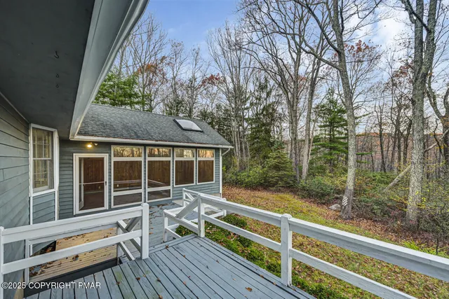 $549,000 | 384 Devils Hole Road, Cresco, PA 18326