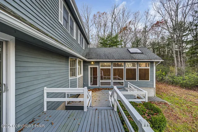 $549,000 | 384 Devils Hole Road, Cresco, PA 18326