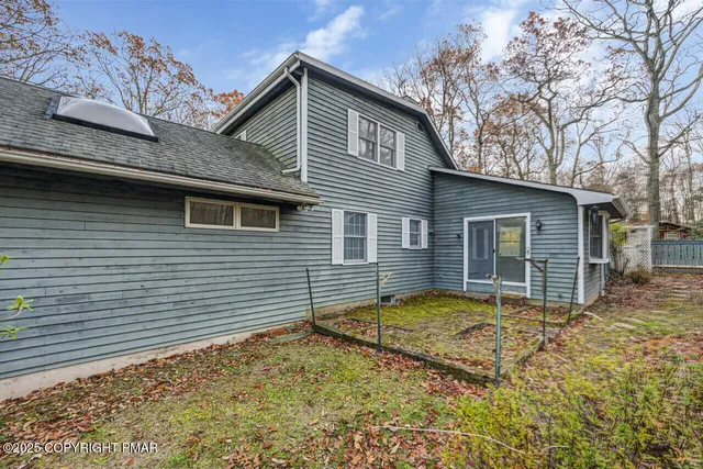 $549,000 | 384 Devils Hole Road, Cresco, PA 18326