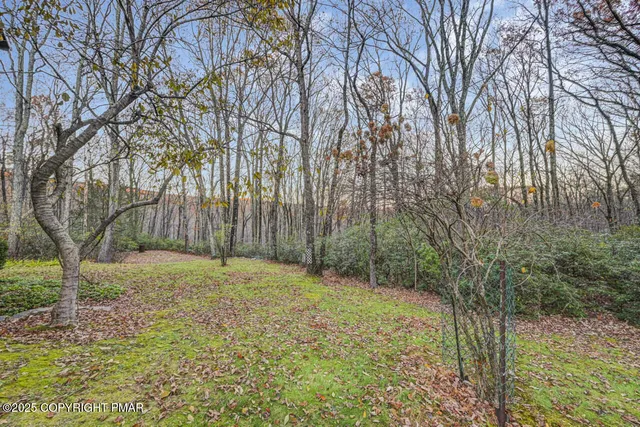 $549,000 | 384 Devils Hole Road, Cresco, PA 18326