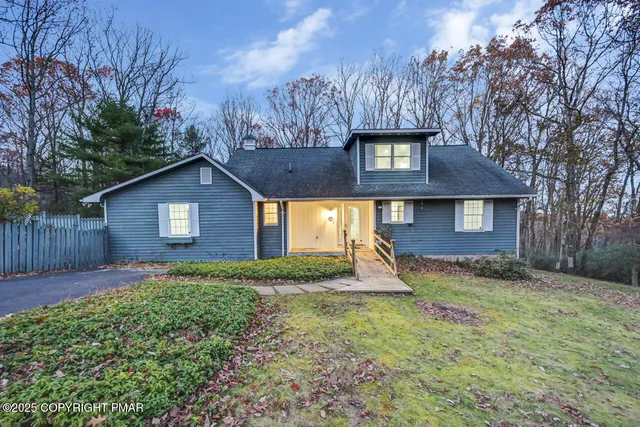 $549,000 | 384 Devils Hole Road, Cresco, PA 18326