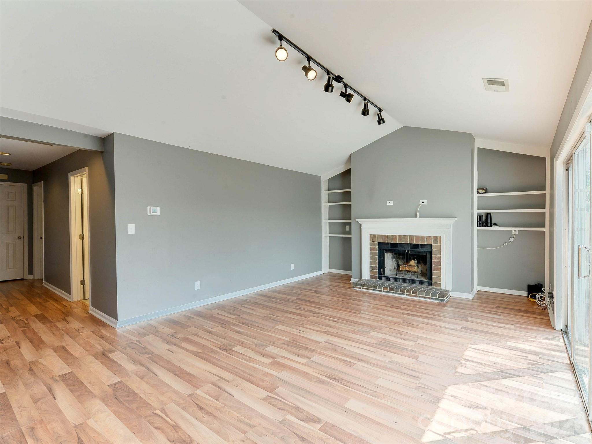 766 Marsh Road, Unit 7 Charlotte, NC 28209 - Photo 11 of 36 Gallery Image 11