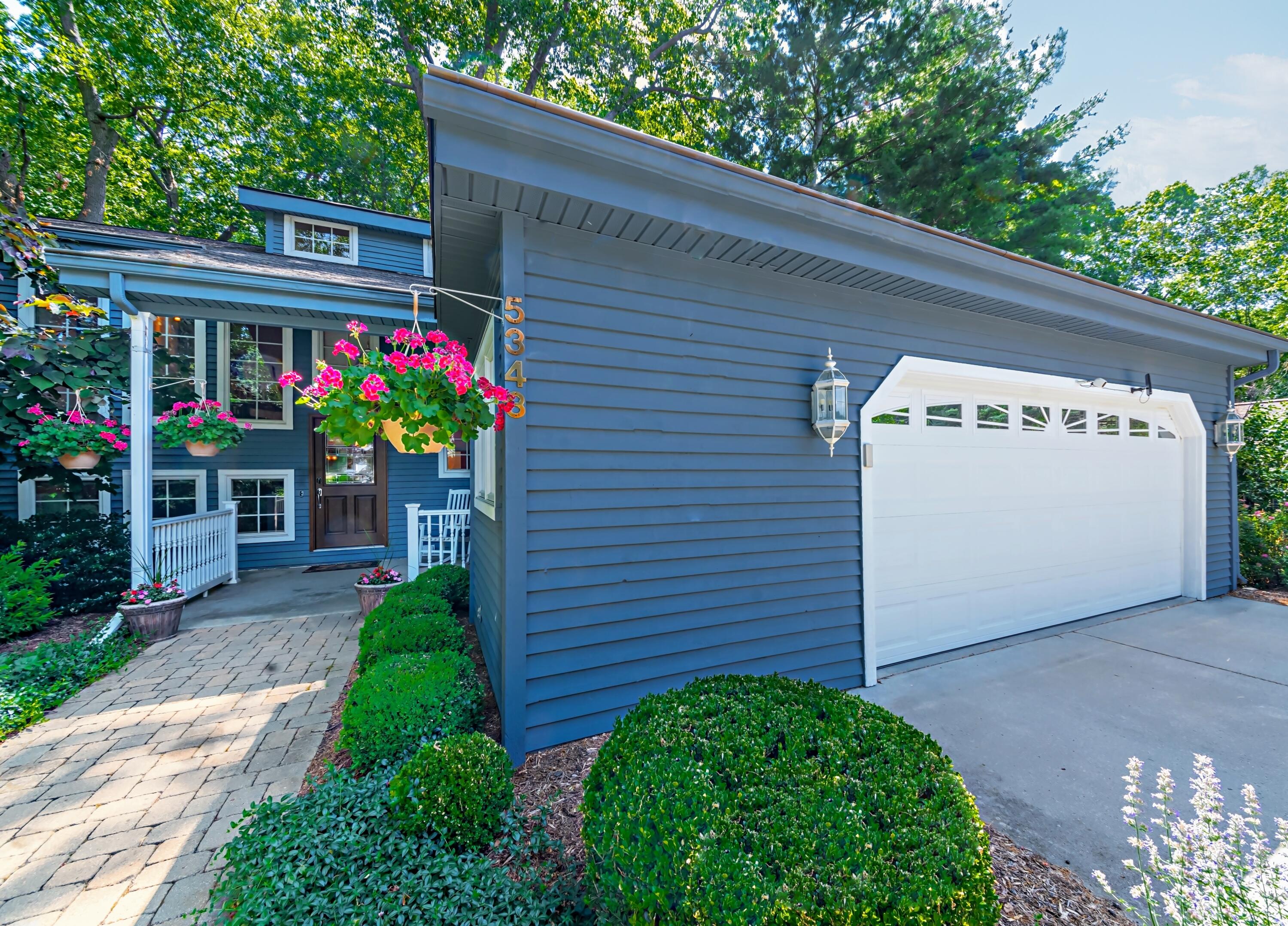 5343 Ridge Road Stevensville, MI 49127 - Photo 2 of 45 DSC08500_