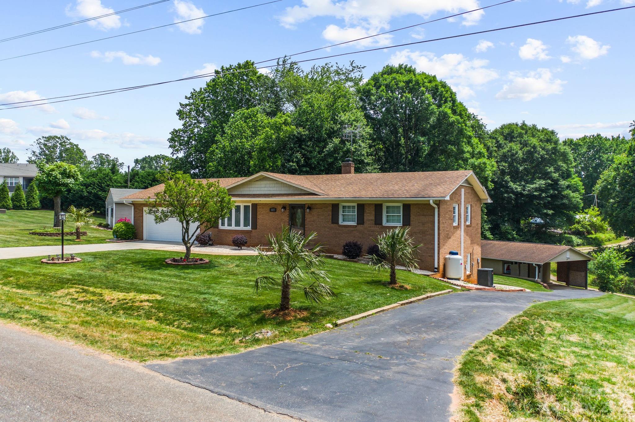 3107 Short Road Hickory, NC 28602 - Photo 1 of 28 Gallery Image 1