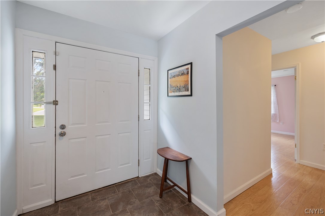6926 Nelson Road Lincoln, NY 13032 - Photo 4 of 46 Foyer