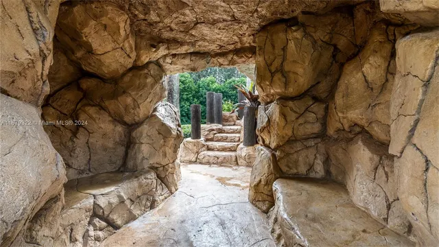 $2,799,000 | 12854 Stonebrook Drive, Davie, FL 33330