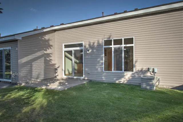 $227,500 | 2185 Cleveland Way South, Cambridge, MN 55008