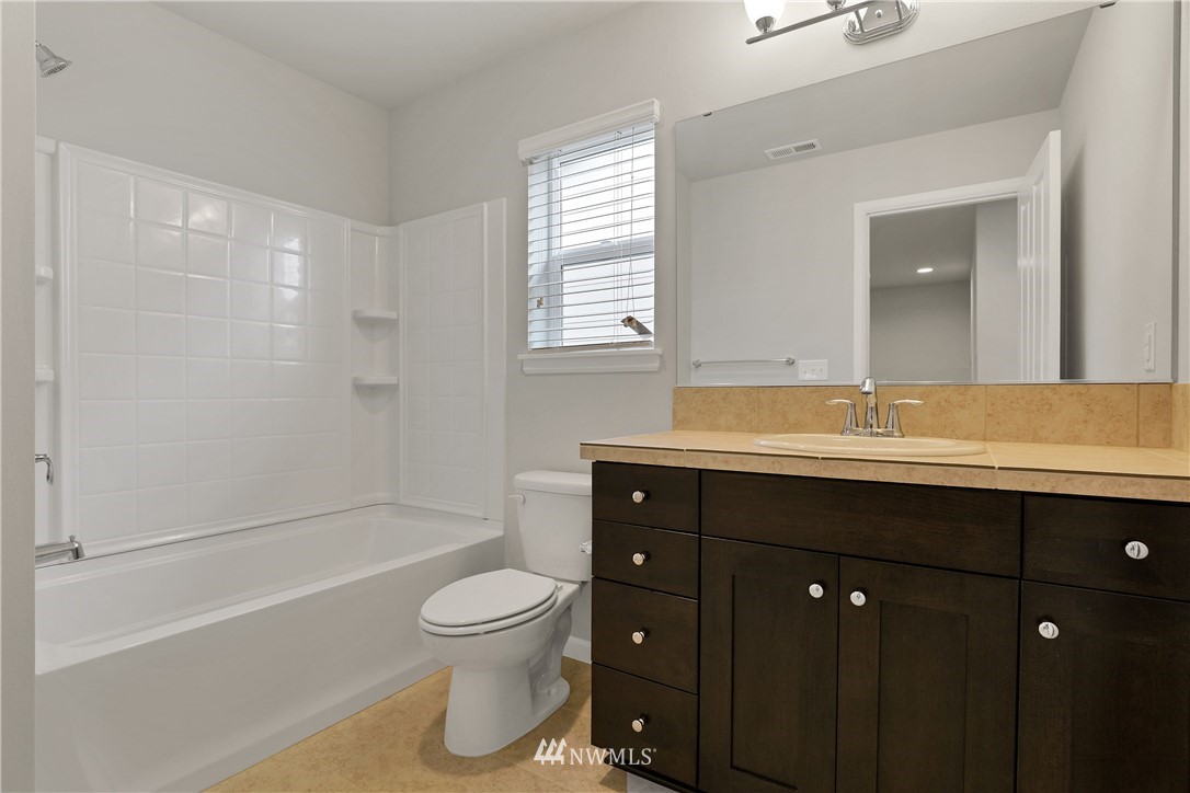 17741 Southeast 188th Place Renton, WA 98058 - Photo 17 of 25 Gallery Image 17