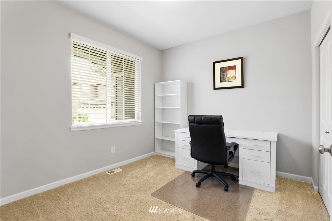 17741 Southeast 188th Place Renton, WA 98058 - Photo 3 of 25 Gallery Image 3