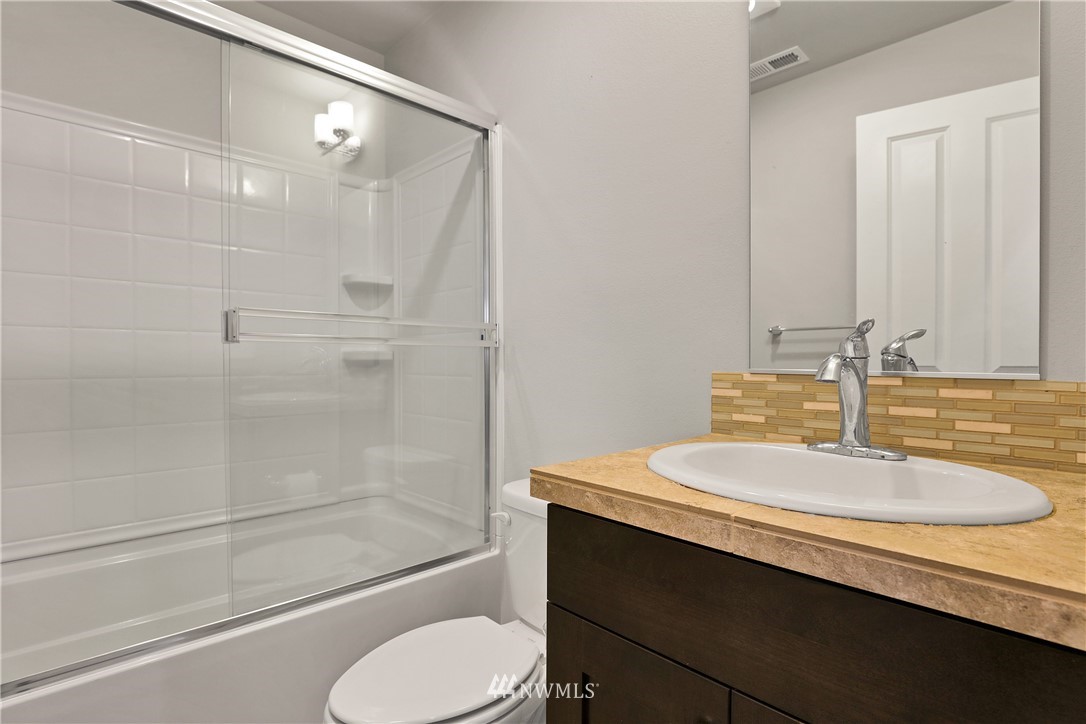 17741 Southeast 188th Place Renton, WA 98058 - Photo 10 of 25 Gallery Image 10