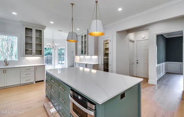 $1,298,900 | 309 Hillview Drive, Ridgeland, MS 39157