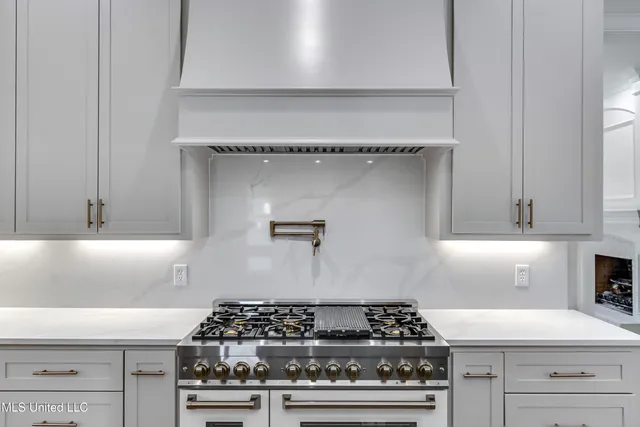 $1,298,900 | 309 Hillview Drive, Ridgeland, MS 39157