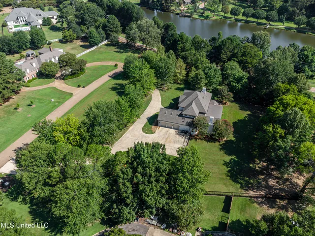 $1,298,900 | 309 Hillview Drive, Ridgeland, MS 39157
