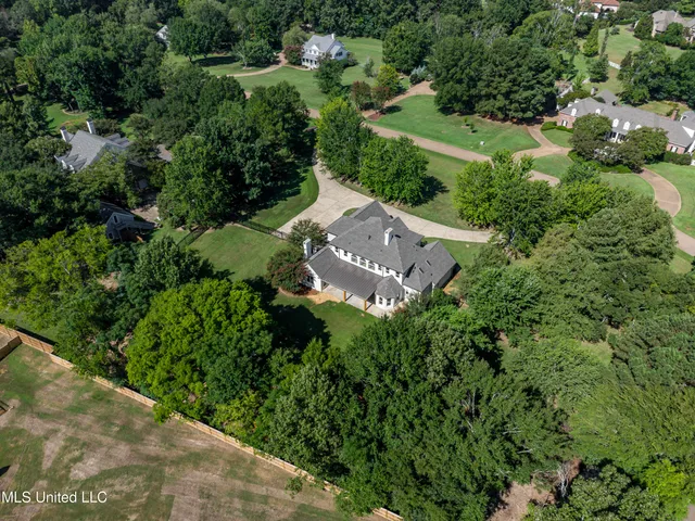 $1,298,900 | 309 Hillview Drive, Ridgeland, MS 39157