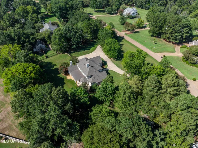 $1,298,900 | 309 Hillview Drive, Ridgeland, MS 39157