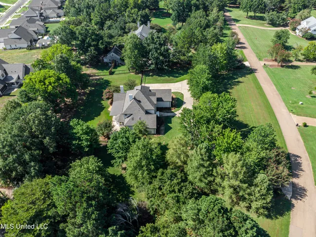 $1,298,900 | 309 Hillview Drive, Ridgeland, MS 39157