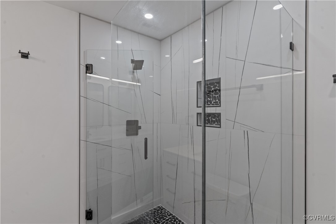 2805 Bethlehem Road Henrico, VA 23228 - Photo 27 of 42 Bathroom with walk in shower