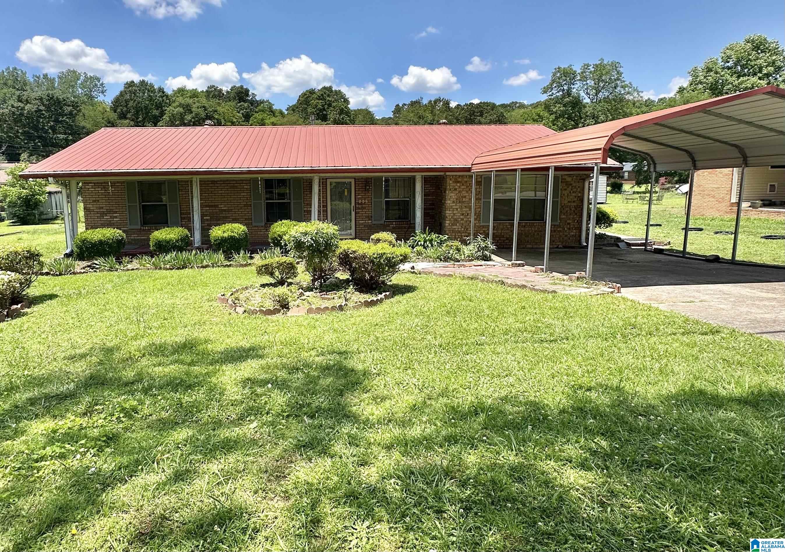 2208 Simpson Street Anniston, AL 36201 - Photo 1 of 10