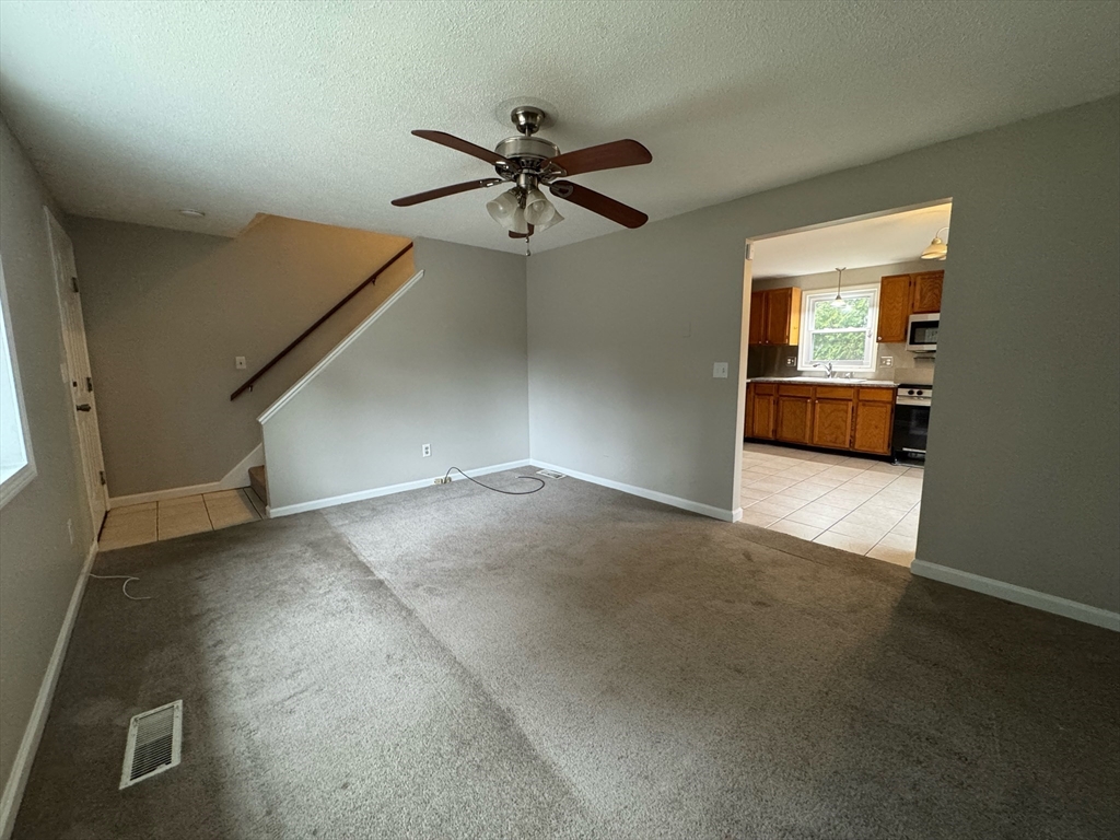 240 Parkerview Street, Unit 240 Springfield, MA 01129 - Photo 3 of 13