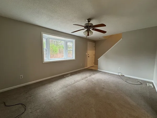 $1,900 | 240 Parkerview Street, Unit 240, Springfield, MA 01129