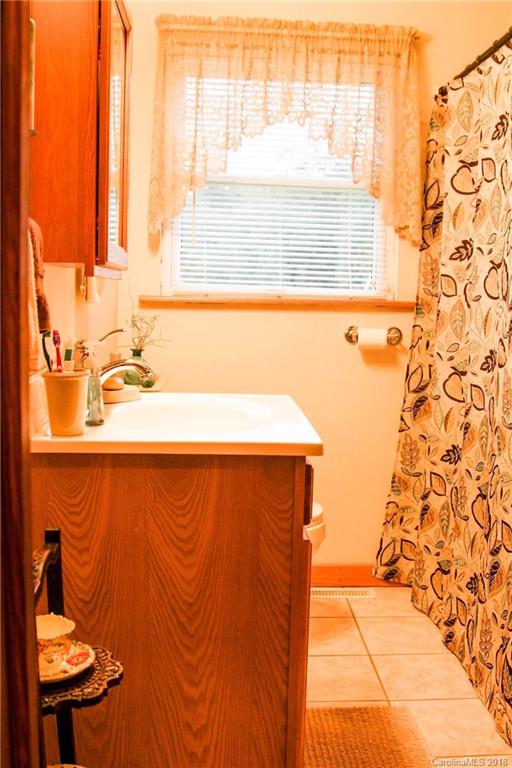 342 Calvert Road Brevard, NC 28712 - Photo 10 of 30 Gallery Image 10