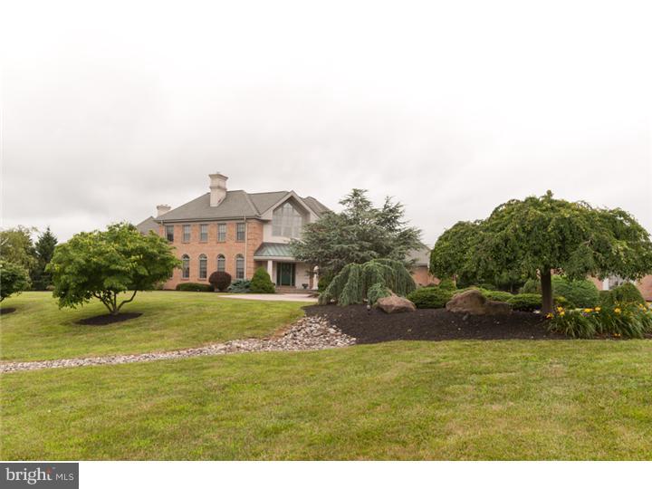 107 Andrea Lane Spring City, PA 19475 - Photo 5 of 25 Front Yard