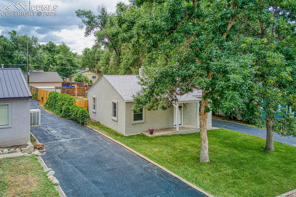 817 Prairie Road Colorado Springs, CO 80909 - Photo 3 of 38
