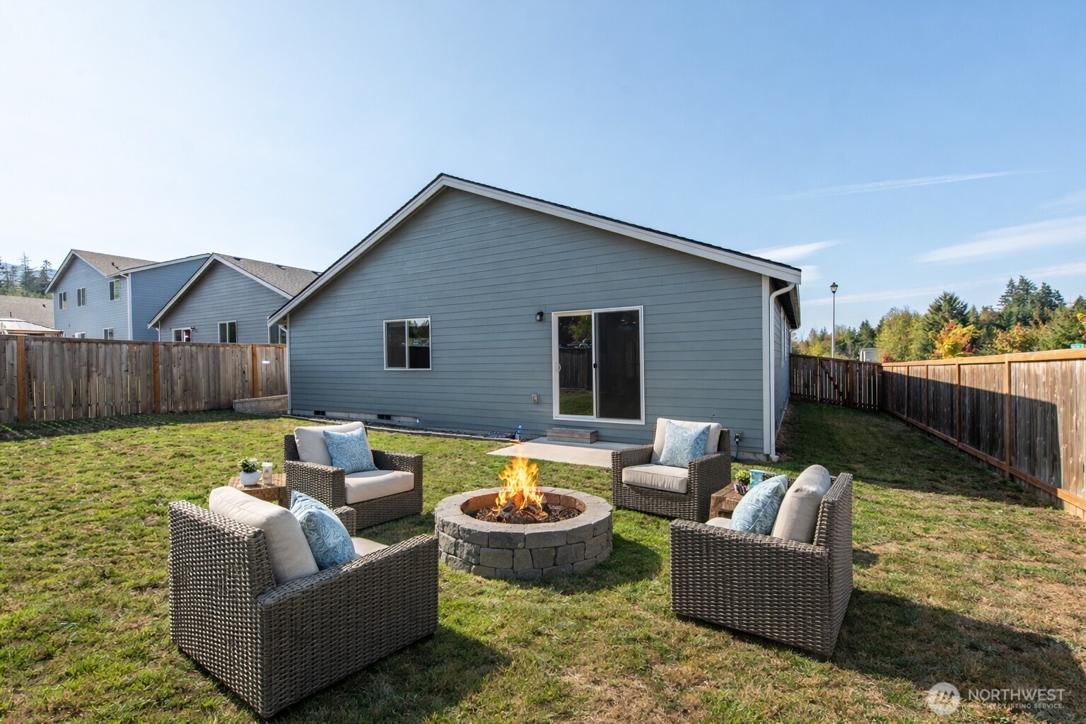 3601 Page Street Port Angeles, WA 98362 - Photo 37 of 40 a view of a couches in patio of back yard