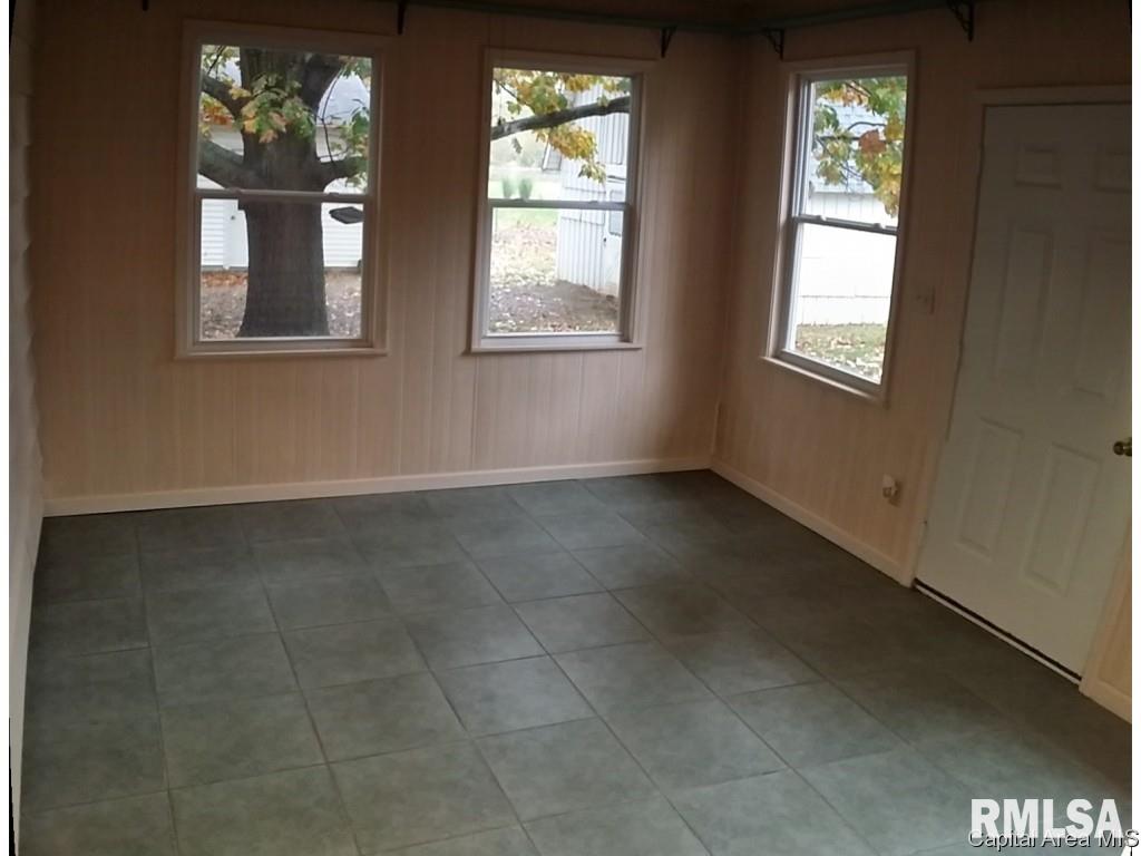 4227 Bissell Road Springfield, IL 62707 - Photo 13 of 16