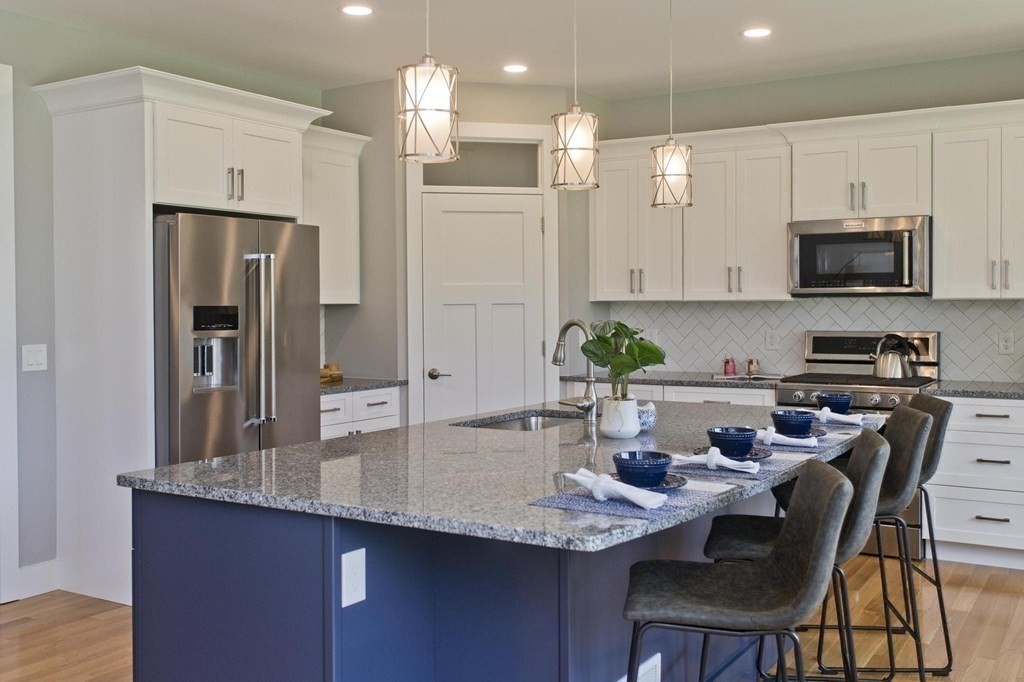 8 Gil Farm Road Southampton, MA 01073 - Photo 4 of 42 Gallery Image 4